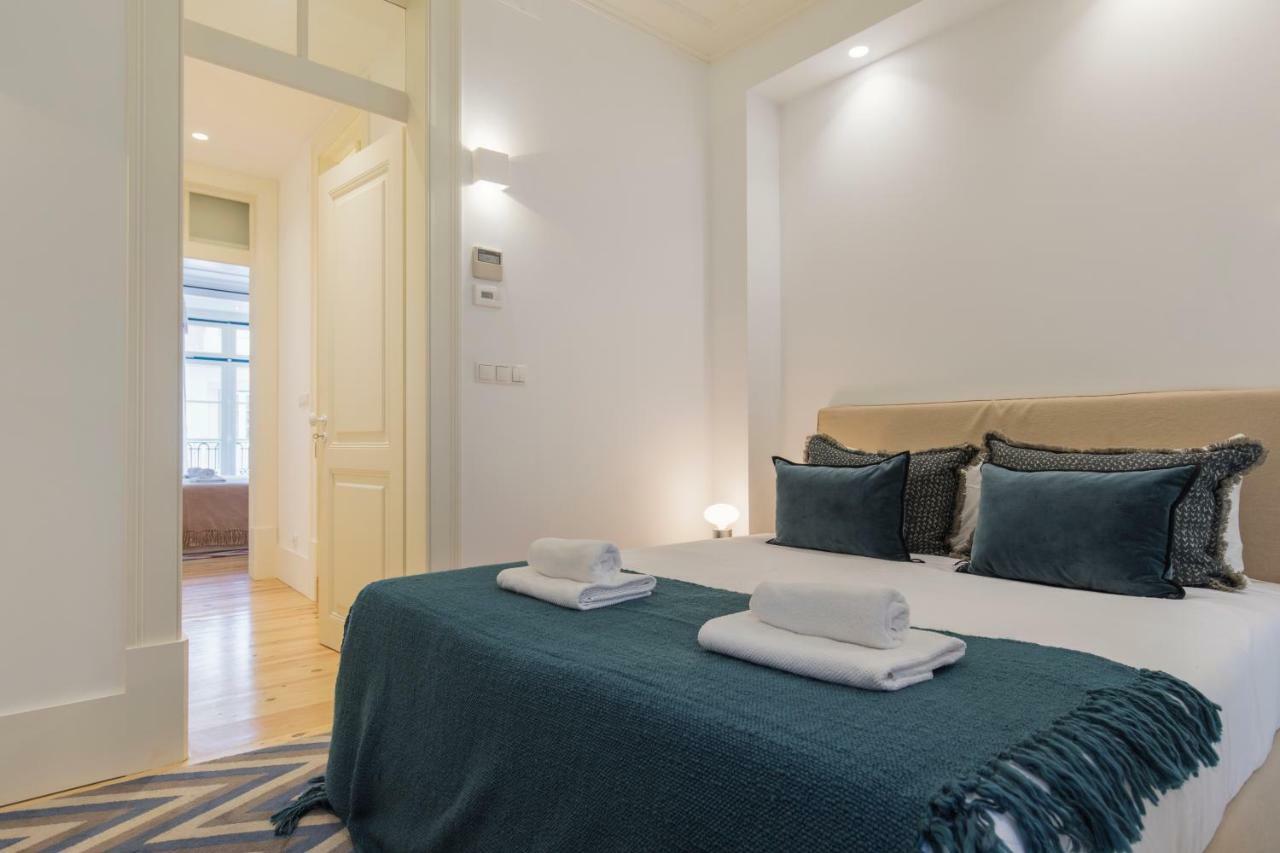 Charming 2 Bedroom Apartment In Baixa Chiado Lisbon Bagian luar foto