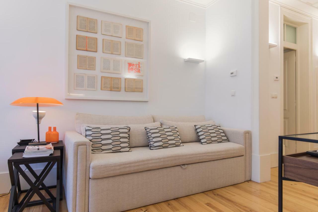 Charming 2 Bedroom Apartment In Baixa Chiado Lisbon Bagian luar foto