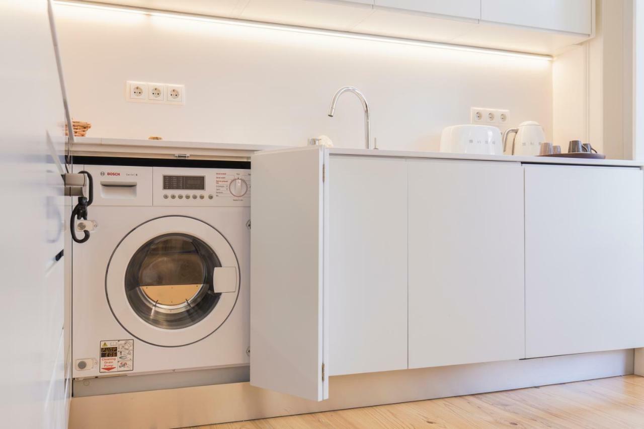 Charming 2 Bedroom Apartment In Baixa Chiado Lisbon Bagian luar foto