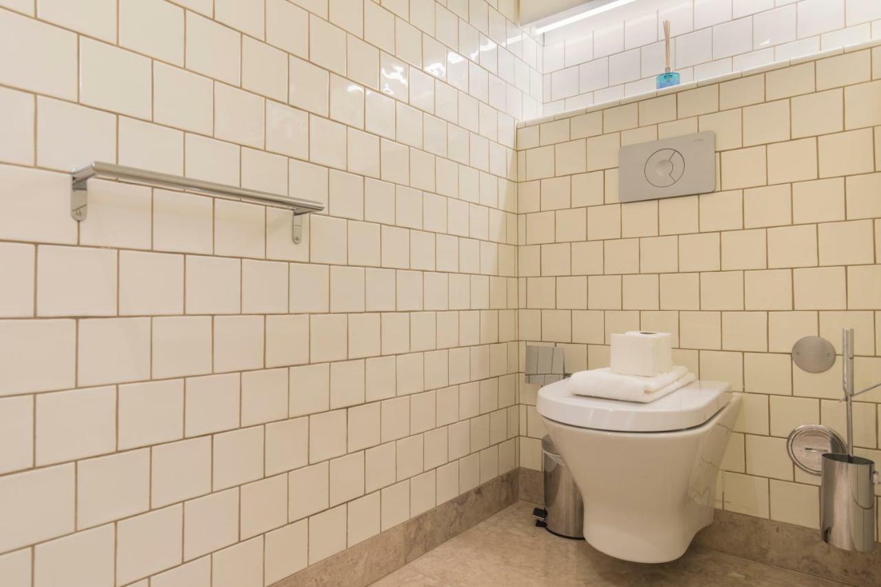 Charming 2 Bedroom Apartment In Baixa Chiado Lisbon Bagian luar foto