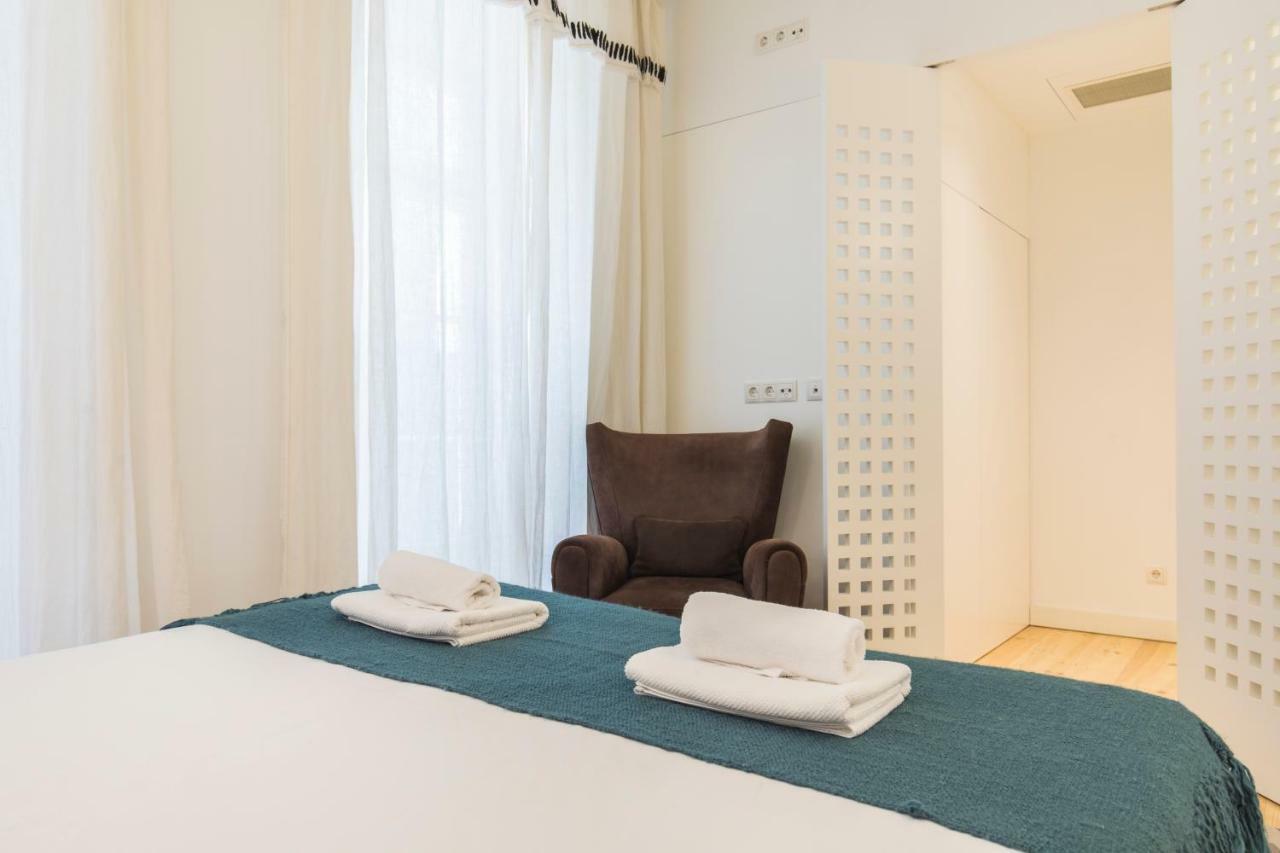 Charming 2 Bedroom Apartment In Baixa Chiado Lisbon Bagian luar foto