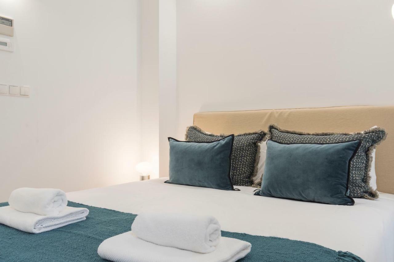 Charming 2 Bedroom Apartment In Baixa Chiado Lisbon Bagian luar foto