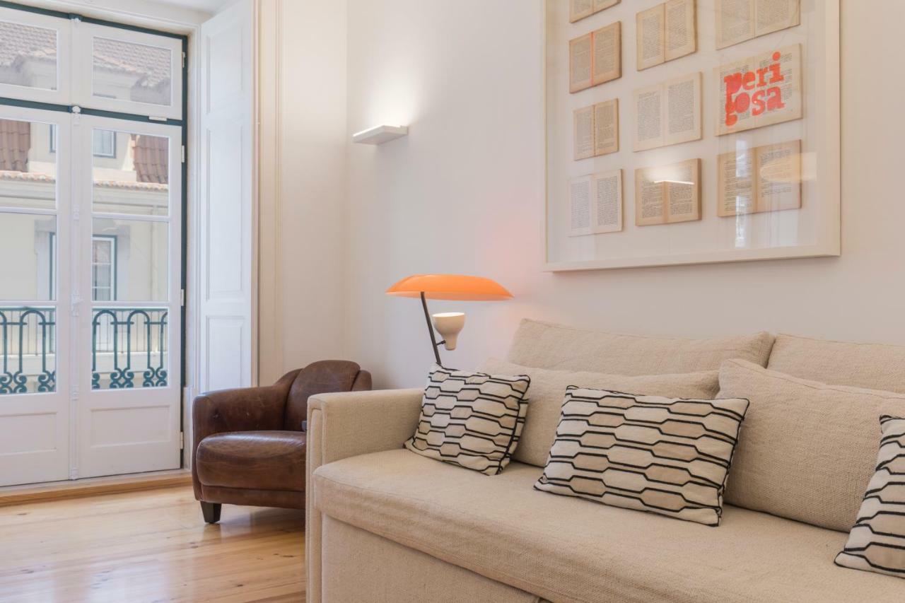 Charming 2 Bedroom Apartment In Baixa Chiado Lisbon Bagian luar foto