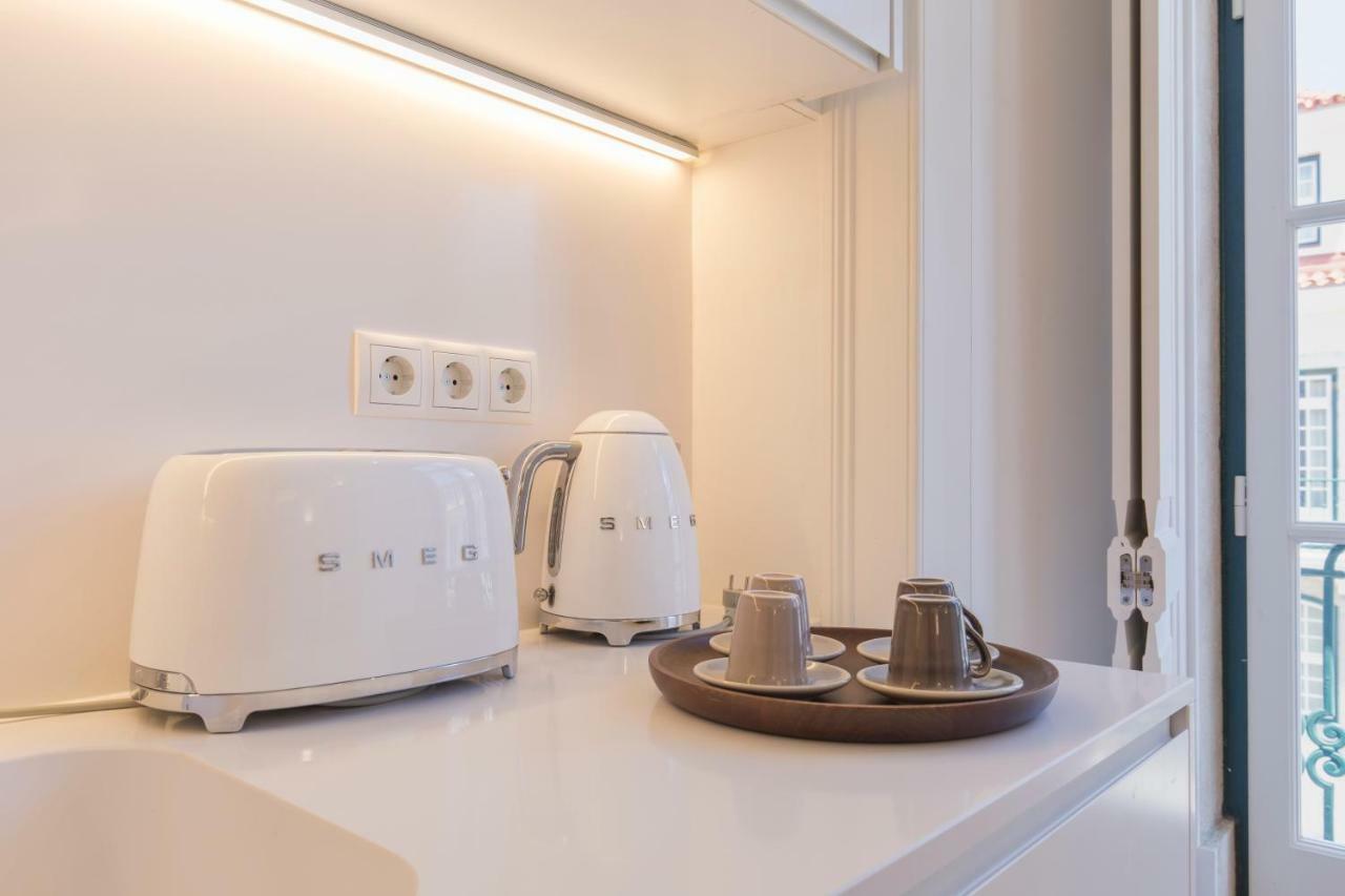 Charming 2 Bedroom Apartment In Baixa Chiado Lisbon Bagian luar foto